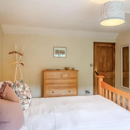1 Bed In In Craven Oc-e44726 *
